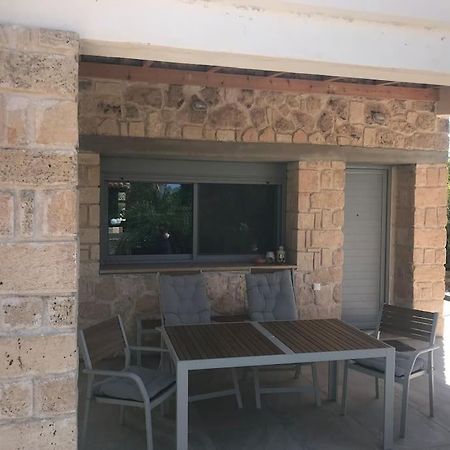Πέτρινη κατοικία στην Αίγινα - Stone House in Aigina Khloi Εξωτερικό φωτογραφία