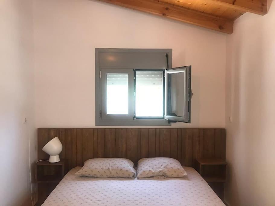 Πέτρινη κατοικία στην Αίγινα - Stone House in Aigina Khloi Εξωτερικό φωτογραφία
